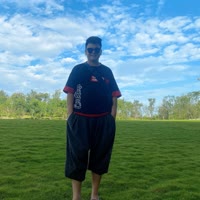 快手美食排行榜第28名琪哥,新榜指数829.0597002249206,新增作品数1,播放数129.19w,点赞数1.02w,评论数3633,分享数1w,新增粉丝数3247,累计粉丝数54.89w