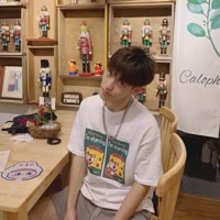 小小学弟（曾枭瀛）